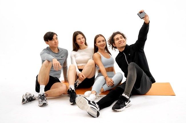 PowerHouse Gym |  - С друзьями на фитнес за деньгами!